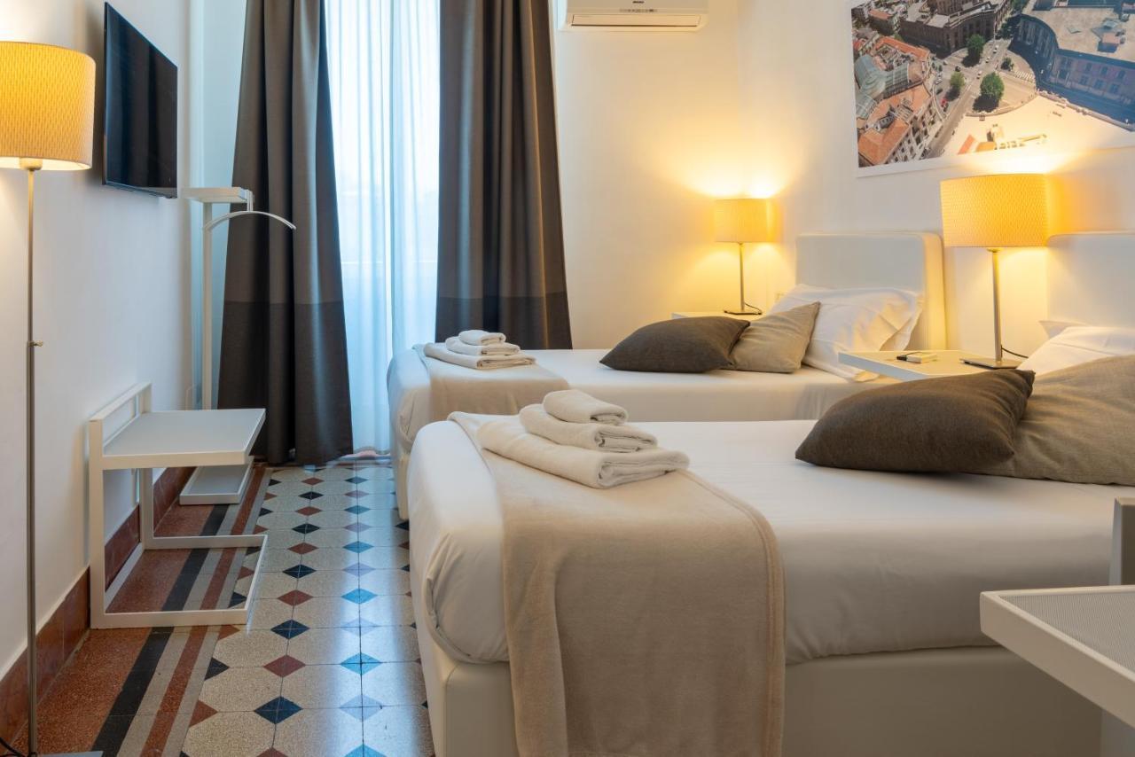 Hotel Le Stanze Di Piazza Cairoli à Messine Extérieur photo