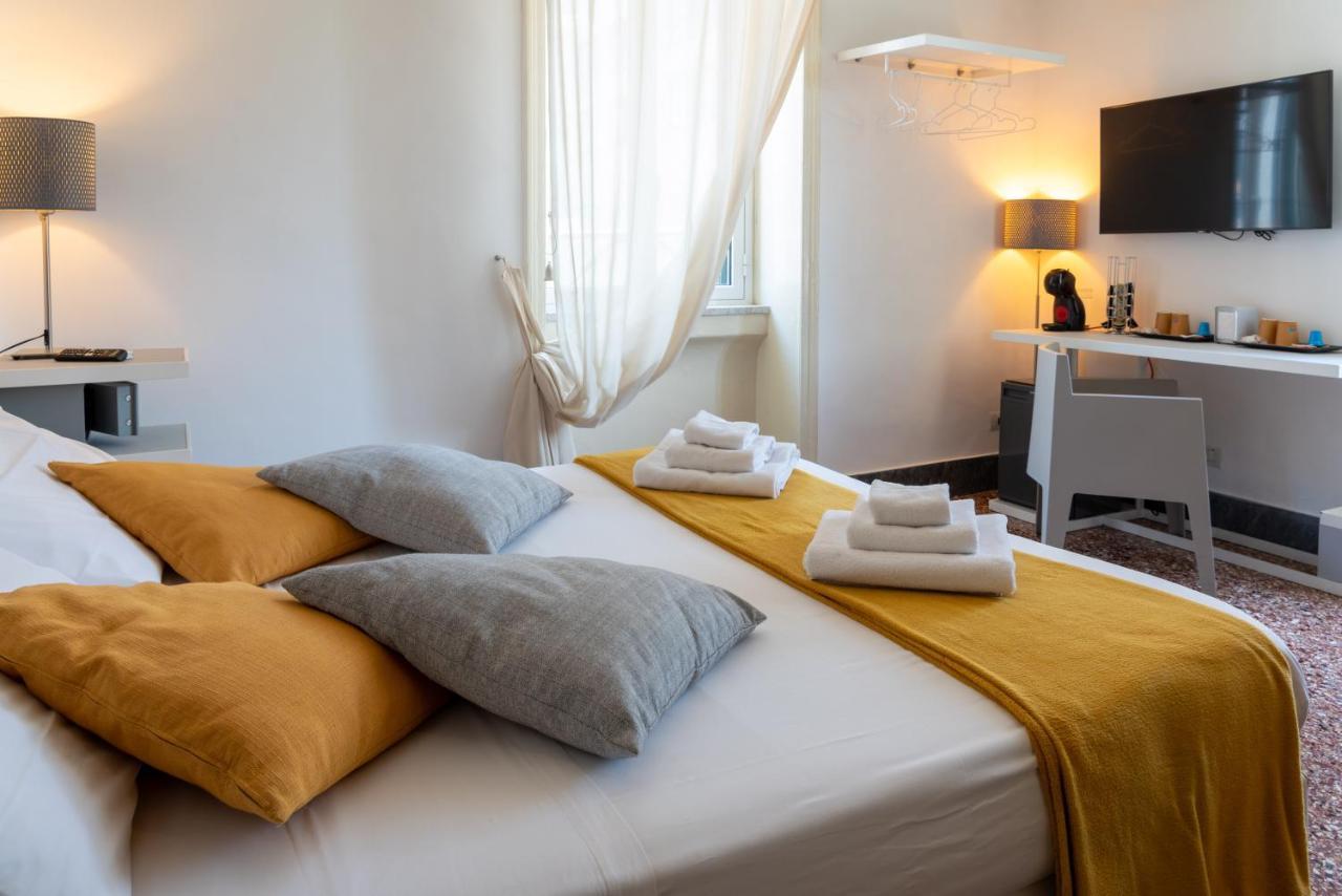 Hotel Le Stanze Di Piazza Cairoli à Messine Extérieur photo