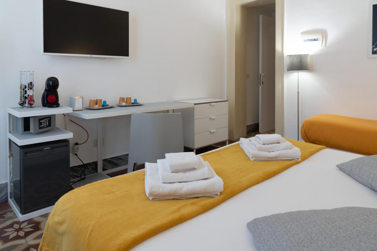 Hotel Le Stanze Di Piazza Cairoli à Messine Extérieur photo