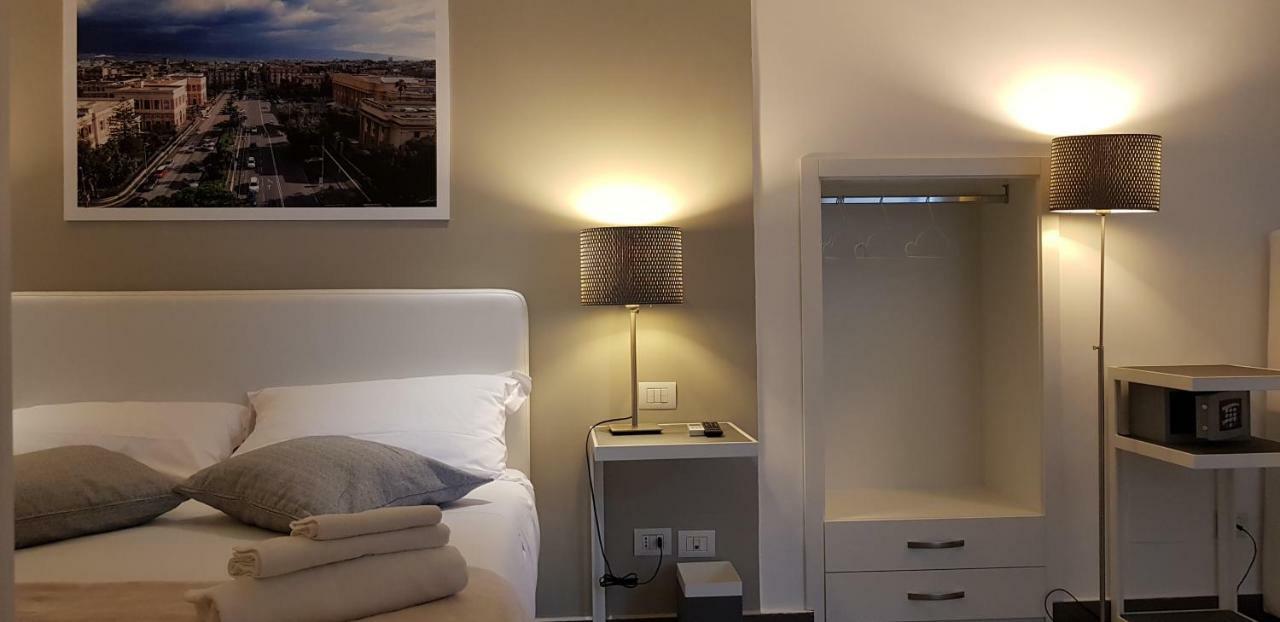 Hotel Le Stanze Di Piazza Cairoli à Messine Extérieur photo