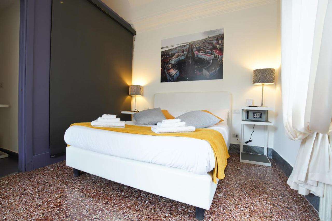 Hotel Le Stanze Di Piazza Cairoli à Messine Extérieur photo