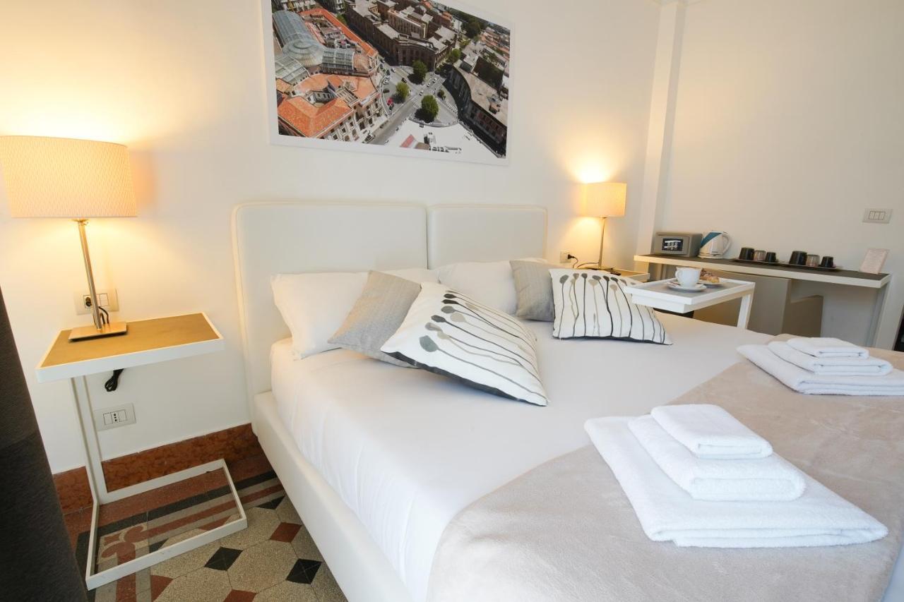 Hotel Le Stanze Di Piazza Cairoli à Messine Extérieur photo
