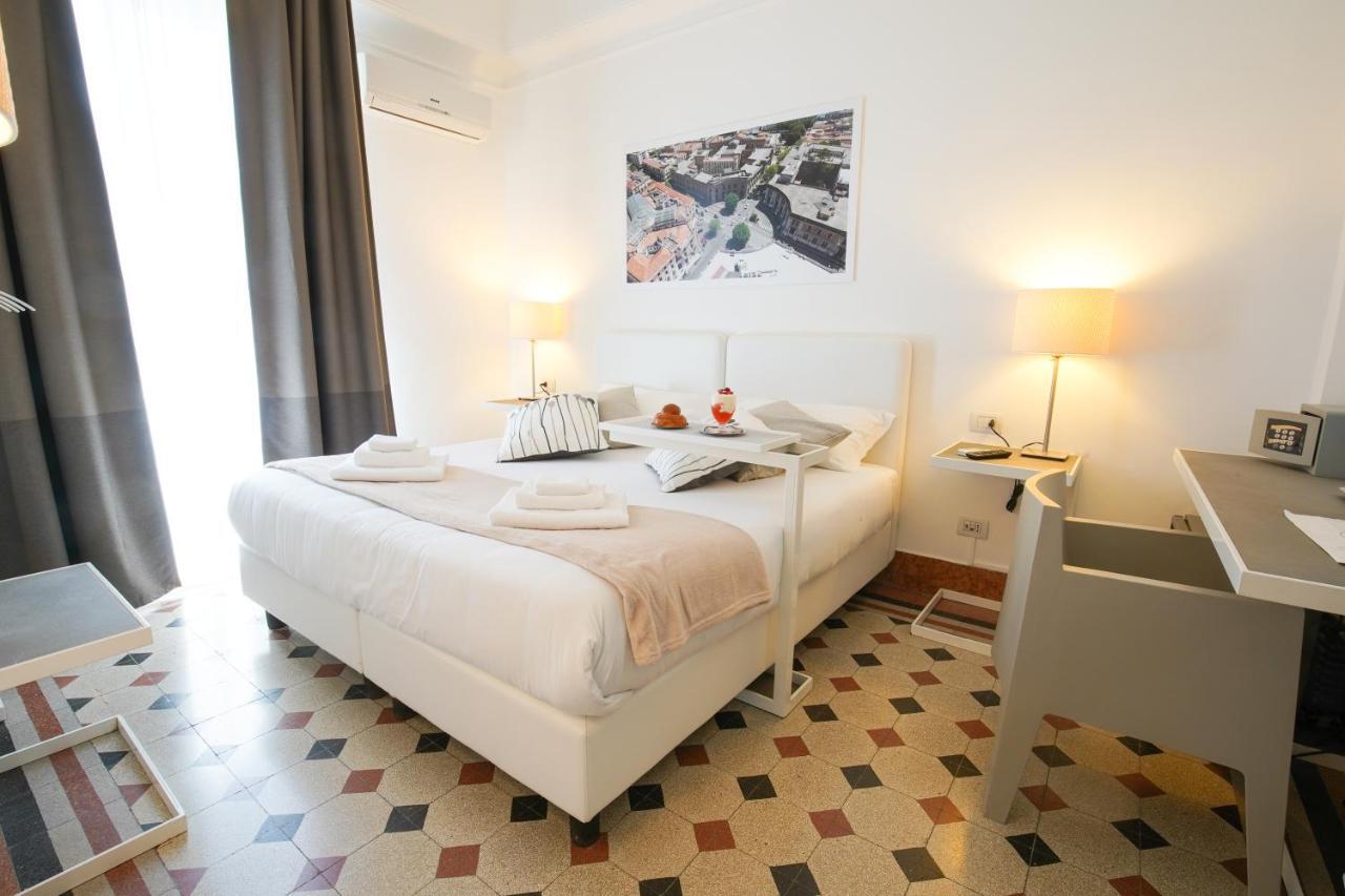 Hotel Le Stanze Di Piazza Cairoli à Messine Extérieur photo