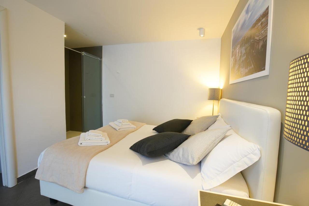Hotel Le Stanze Di Piazza Cairoli à Messine Extérieur photo